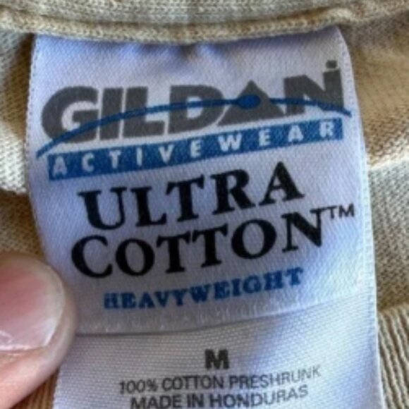 Kenny Chesney Guitars, Tiki Bars Whole Lot of Love Tour 2004 T-Shirt Adult Mediu - Picture 2 of 5